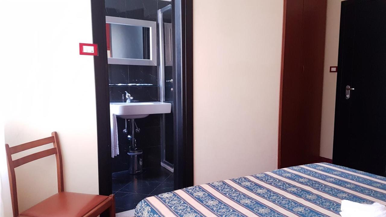 Promenade Universale Hotel 3*
