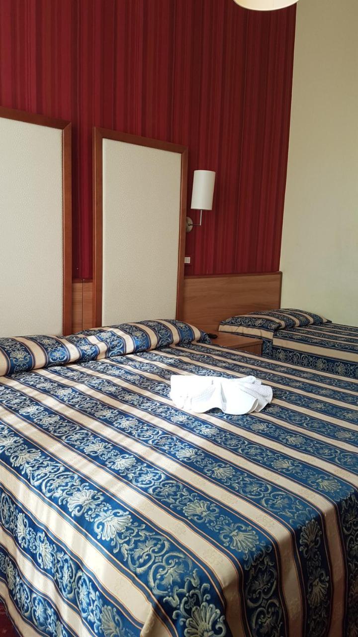 Promenade Universale Hotel